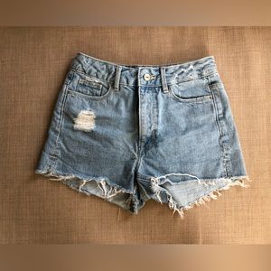 New H&M Blue washed High waisted Distressed Cotton Jean shorts size 4